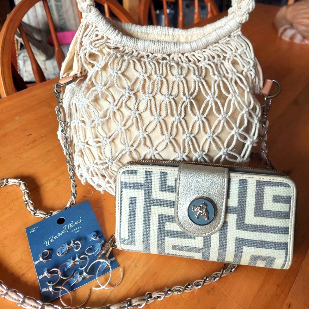 Universal Thread Goods Co. Bucketbag Set - image 1